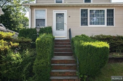 19 Bergman Ter, Dumont, NJ 07628-3501