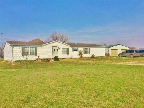 326 95th Ter, Leon, KS 67074-9079