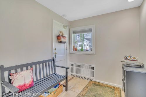 400 Parkview Ave, Tinton Falls NJ 07712-4732 exterior