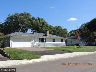 6124 Lee Ave, Minneapolis MN  55429-2476 exterior