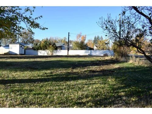 680 4th St, Union, OR 97883-9294