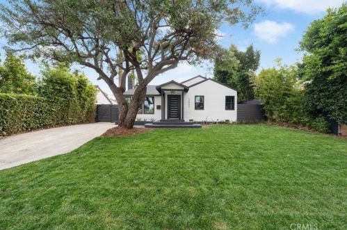 14942 Camarillo St, Van Nuys CA  91403-2004 exterior
