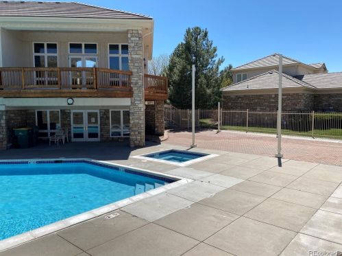 13857 Chenango Dr, Aurora CO 80015-3904 exterior