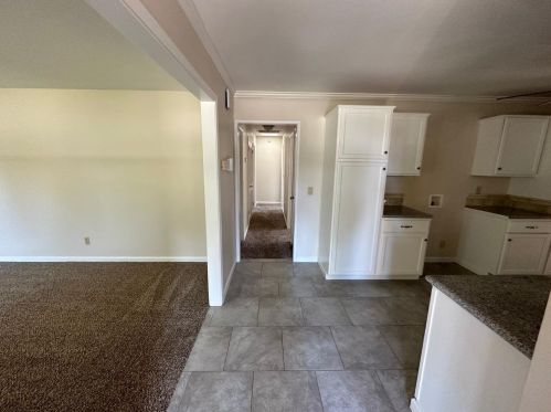 2665 Canal Dr, Turlock, CA 95380-4405