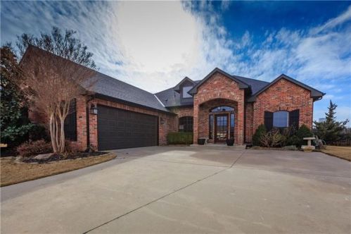516 Swingman Rd, Yukon, OK 73099-3531