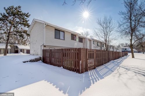 7878 Dunmore Rd, Saint Paul MN  55125-1612 exterior