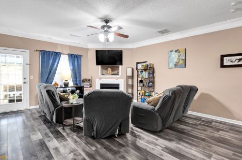522 Hansen Dr, Locust Grove, GA 30248-3694