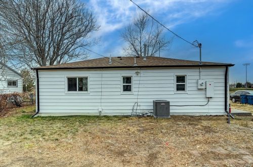 5881 60th Ave, Denver CO  80022-3347 exterior