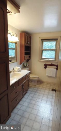 2608 Beechwood Rd, Lancaster PA  17601-4802 exterior