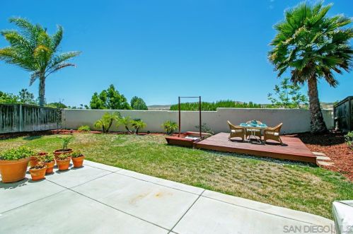 1119 Azul Ct, Oceanside, CA 92057-1835