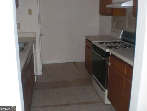 1651 Rolling Hills Trl, Conyers GA  30094-2566 exterior