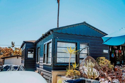 2779 Broadway, San Diego, CA 92102-1035