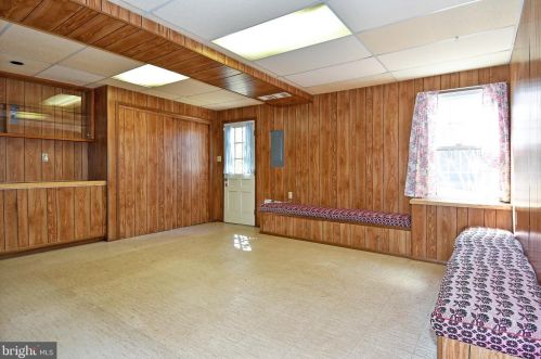 15037 Butterchurn Ln, Silver Spring MD 20905-5741 exterior