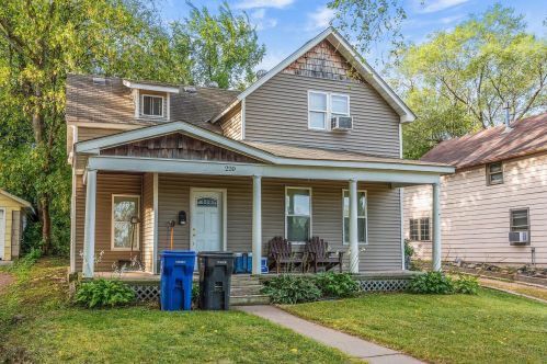 220 Belvidere St, Saint Paul MN  55107-3102 exterior