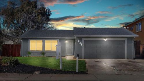 1221 Schleiger Dr, Tracy, CA 95376-3225