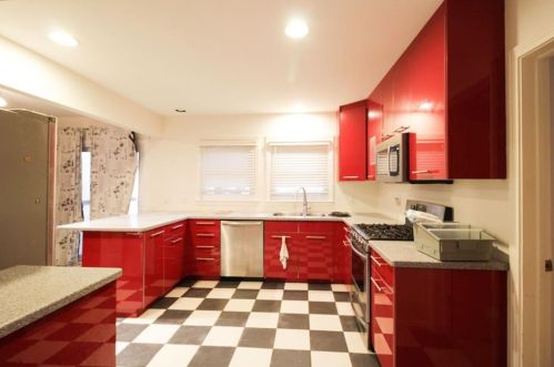 2412 12th St, Austin TX  78702-1802 exterior