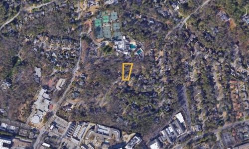 3332 Grant Vly Rd, Atlanta GA  30305-1110 exterior