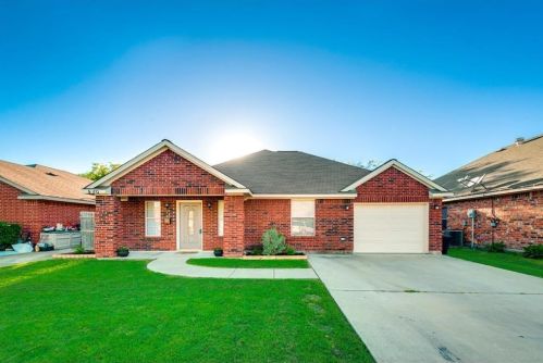 520 Lakeside Dr, Rockwall TX  75032-6136 exterior