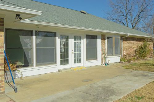 510 Mayfield Ave, Garland TX  75041-5041 exterior