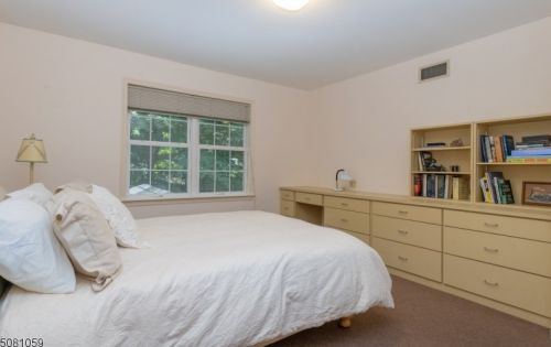 30 Deer Run Dr, Dover NJ  07869-4511 exterior