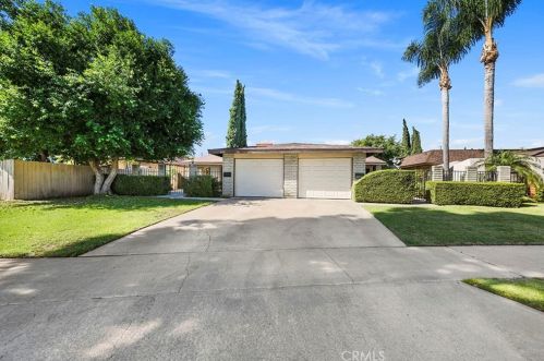 880 Ponderosa St, Orange, CA 92866-3431