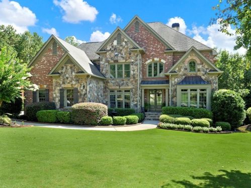 358 Aviemore Ln, Suwanee, GA 30024-7549