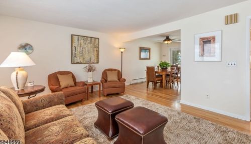 2071 Algonquin Dr, Scotch Plains, NJ 07076-4603