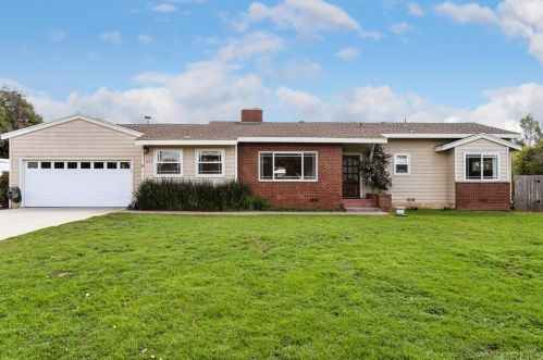 1451 Palomar Dr, San Marcos, CA 92069-3404