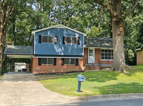 792 Magna Carta Dr, Atlanta GA  30318-6058 exterior