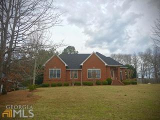8 Mountain Creek Dr, Rome, GA 30161-7700