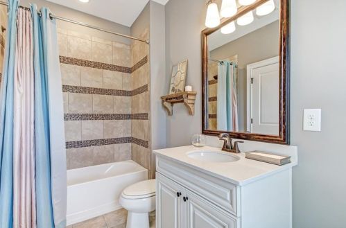 3636 Brookleigh Ln, Atlanta GA  30319-2219 exterior