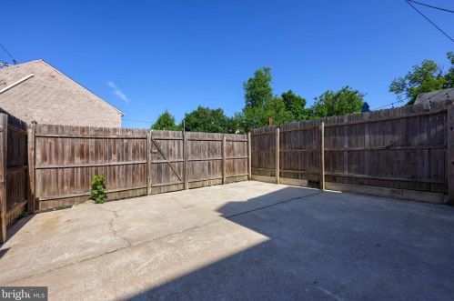 21 Mary St, Lancaster PA  17603-3424 exterior