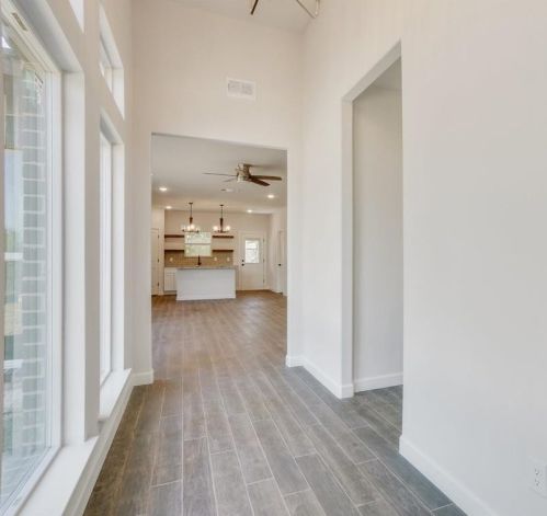 5301 Fossil Dr, Fort Worth, TX 76117-4568