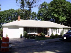 79 Drumlin Rd, Newton, MA 02459-2806
