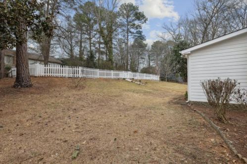 2544 Dukes Cir, Conyers GA  30013-1932 exterior