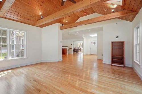 9 Independence Ln, Hingham MA exterior