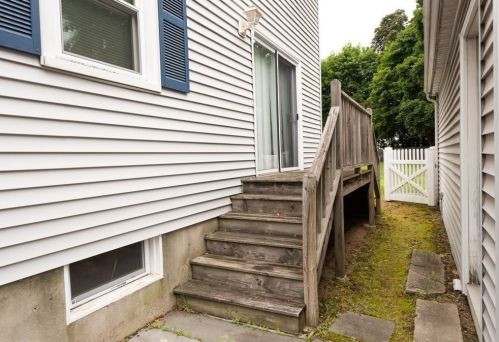 414 Broadway, Lynnfield MA 01940-2341 exterior