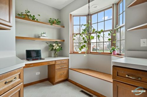 3944 Oak Park Ave, Forest View IL 60402-4168 exterior