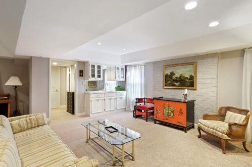 1266 Mile Post Dr, Atlanta GA 30338-4710 exterior