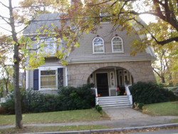 1008 Beacon St, Newton, MA 02459-1726