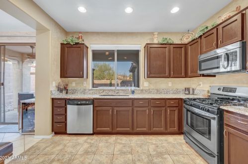 41515 Chase Oaks Way, Phoenix AZ 85086-1888 exterior