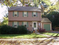 62 Hinckley Rd, Newton, MA 02468-1724