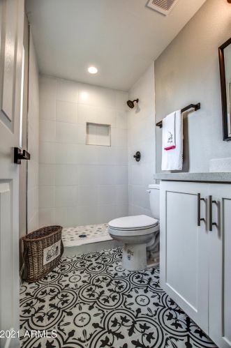 3155 Altadena Ave, Phoenix AZ 85029-3211 exterior