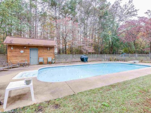 10 Kerrie Ct, Stockbridge GA 30281-5821 exterior