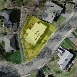 270 Country Club Rd, Newton MA  02459-3115 aerial view