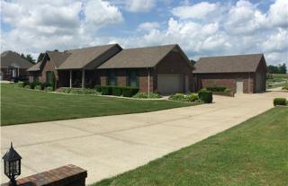 110 Bridlewood Dr, Fayetteville, TN 37334-8012