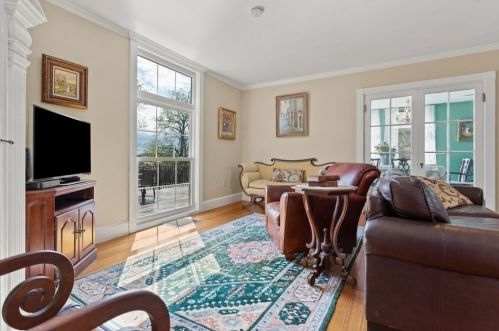 34 Summer St, Nahant MA 01908-1460 exterior