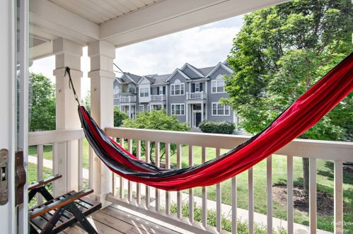 1251 Driftwood Ln, Pingree Grove IL 60140-2062 exterior