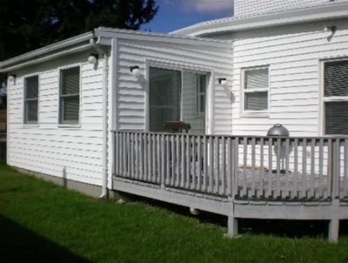 161 Duluth St, Fall River, MA 02721-5031