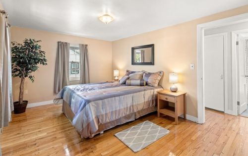 53 Gardner St, Arlington MA 02474-3827 exterior